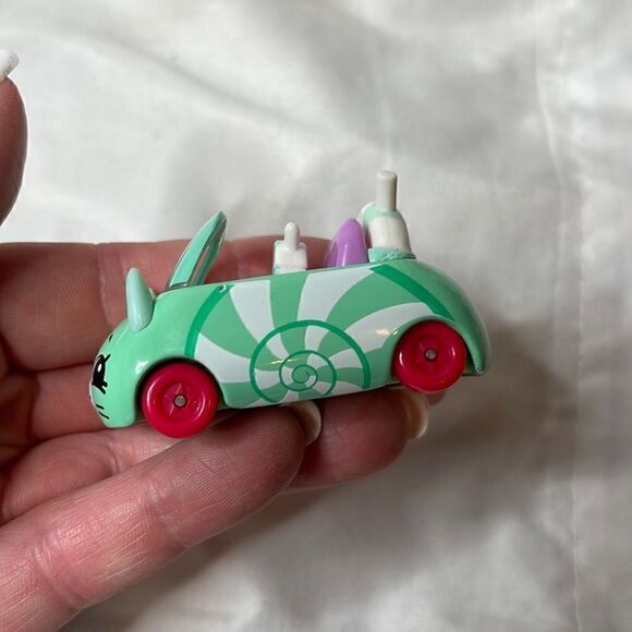 Shopkins Cutie Lollipop Car. - Picture 2 of 5